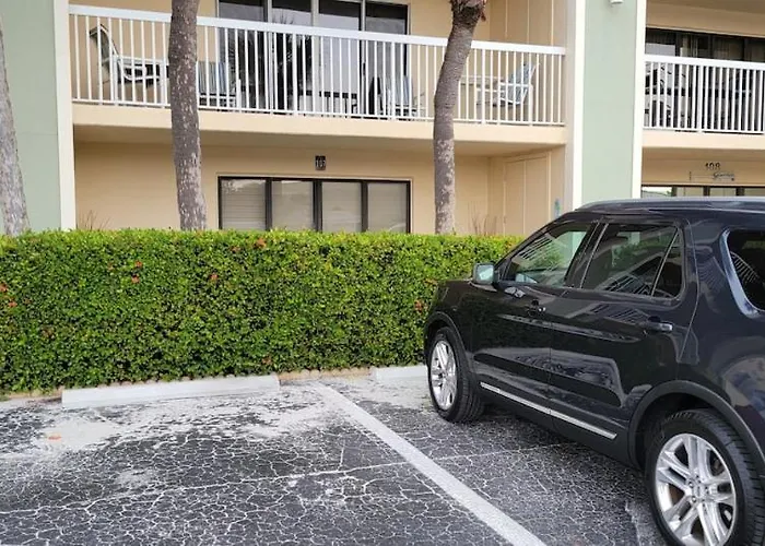 Aparthotel Newly Decorated 1st Floor Unit Steps To The At Fifty Gulfside Clearwater Beach