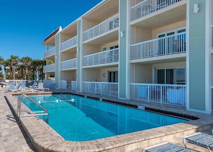 Newly Decorated 1st Floor Unit Steps To The At Fifty Gulfside Aparthotel *