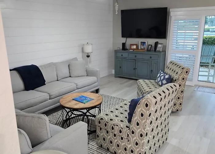 Newly Decorated 1st Floor Unit Steps To The At Fifty Gulfside * Clearwater Beach
