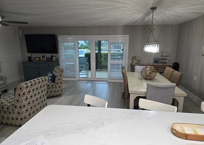 Newly Decorated 1st Floor Unit Steps To The At Fifty Gulfside *
