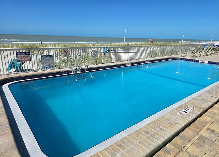 Newly Decorated 1st Floor Unit Steps To The At Fifty Gulfside