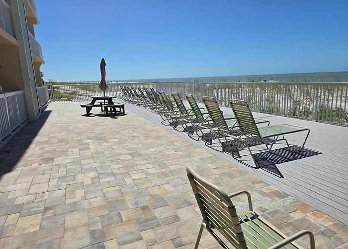Aparthotel Newly Decorated 1st Floor Unit Steps To The At Fifty Gulfside Clearwater Beach